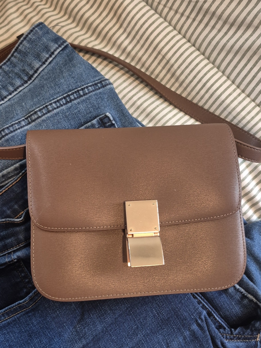 Women’s Brown Pleather Crossbody Bag with Gold Hardware.